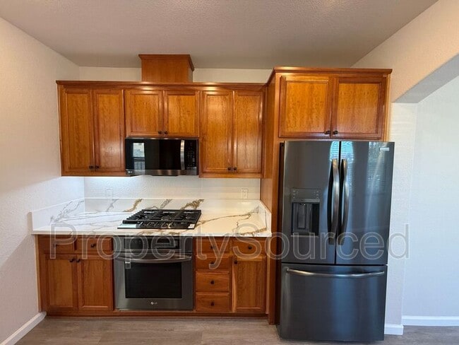 Building Photo - 617 Dody Dr