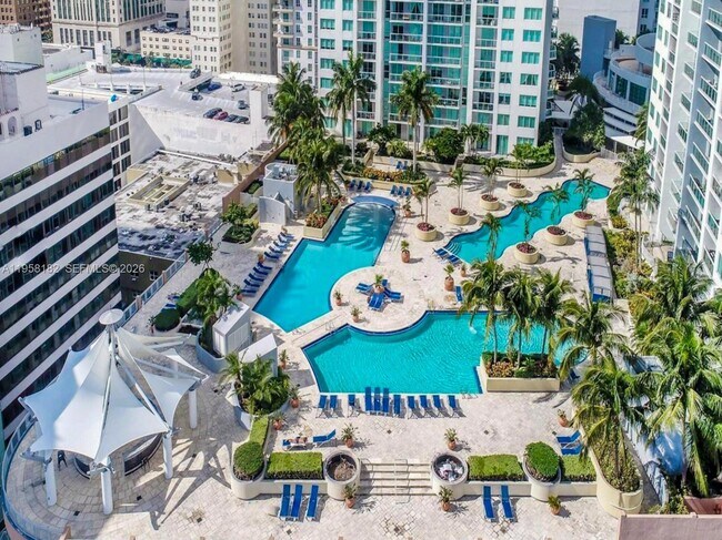 Building Photo - 253 NE 2nd St