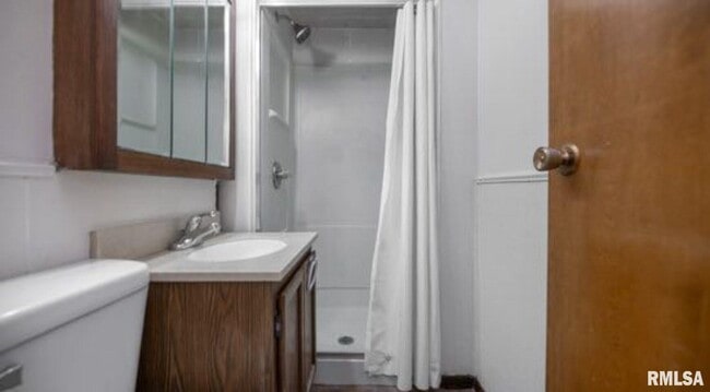 Building Photo - 2303 W Pintura Ct