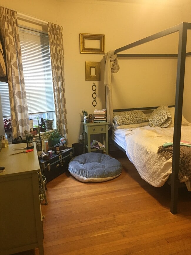 Building Photo - 1101 W Pratt Blvd