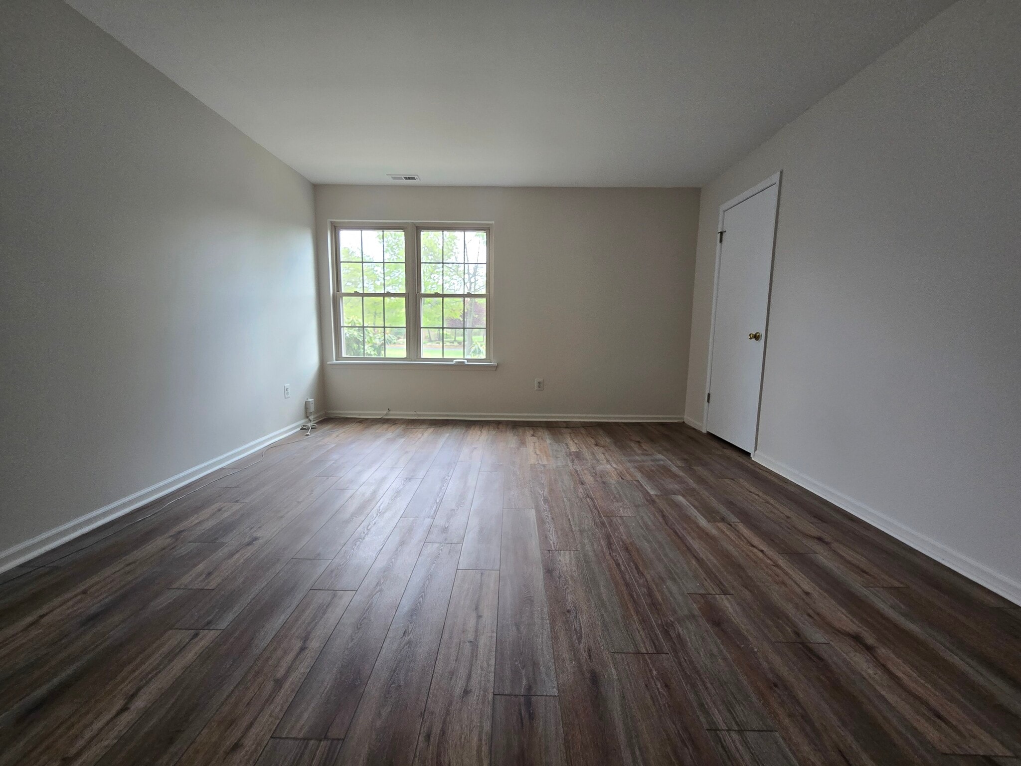 Master Bedroom - 6 Canterbury Ct