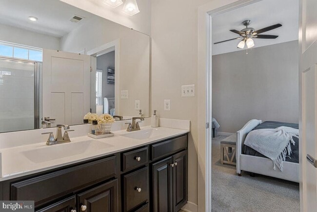 Building Photo - 10948 St Patricks Pk Aly