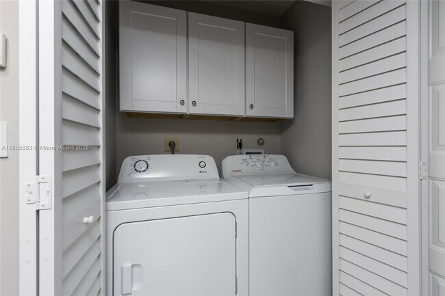 Building Photo - 2474 NW 89th Dr