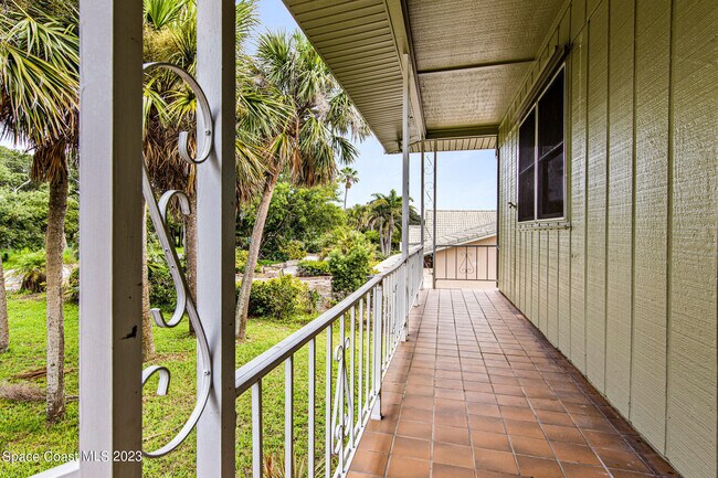 Building Photo - 7810 S Tropical Trail