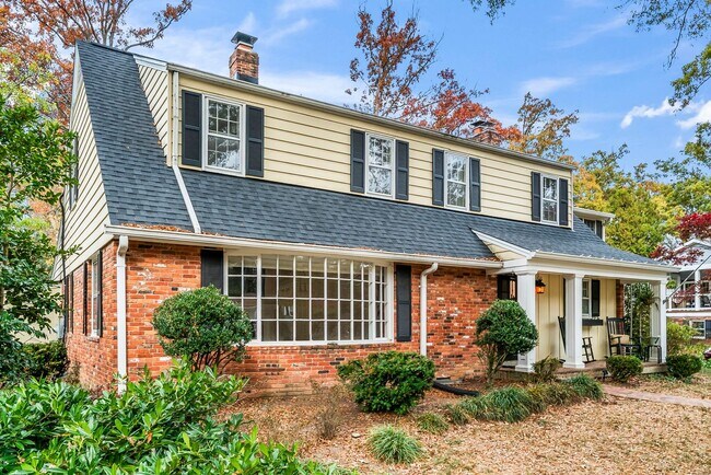 Building Photo - Updated Colonial Home in Westgage Neighbor...