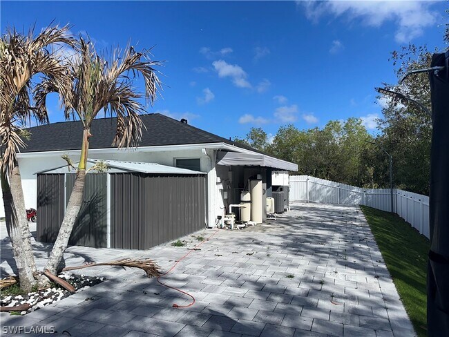 Building Photo - 3417 31st St W