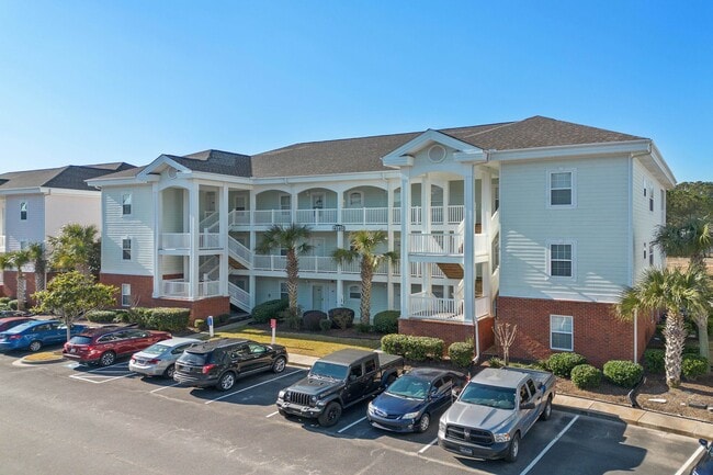 Building Photo - 4140 Hibiscus Dr