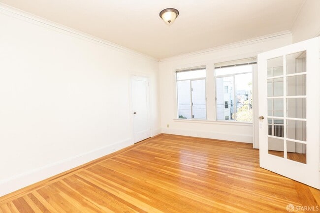 Building Photo - 3033 Franklin St