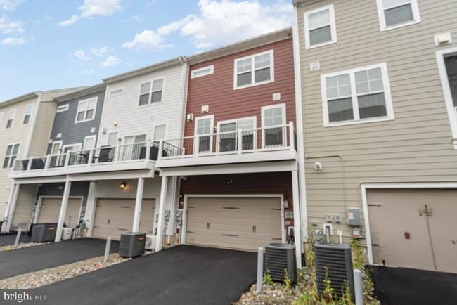 Building Photo - 1579 Sandpiper Bay Lp
