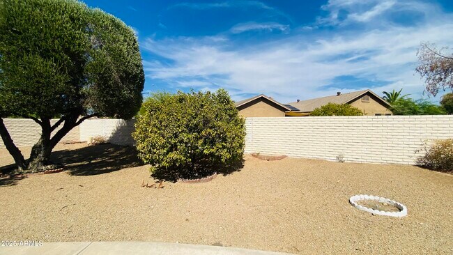 Building Photo - 20025 N Mustang Ct