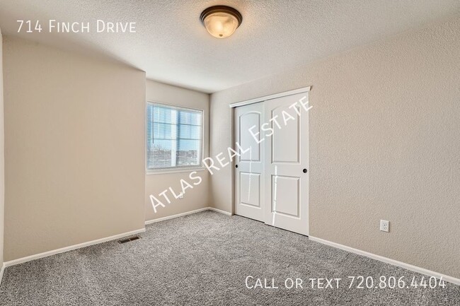 Building Photo - New 3 Bed/2.5 Bath Townhome w/ Basement in...