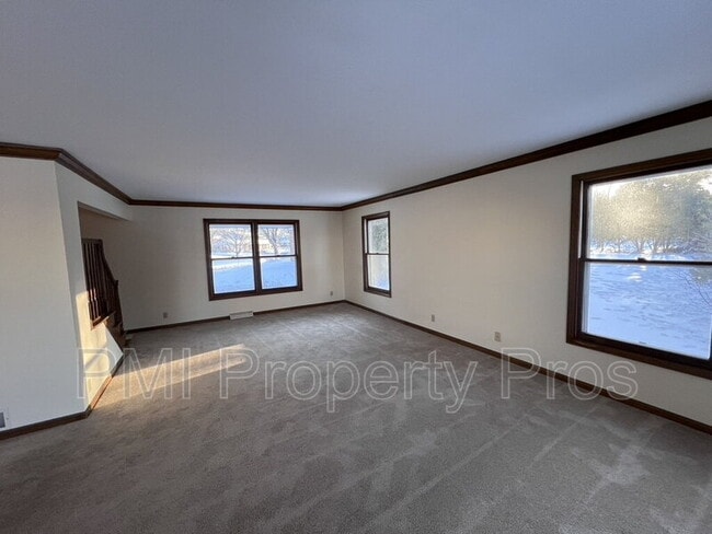 Building Photo - 3204 Chateau Ct