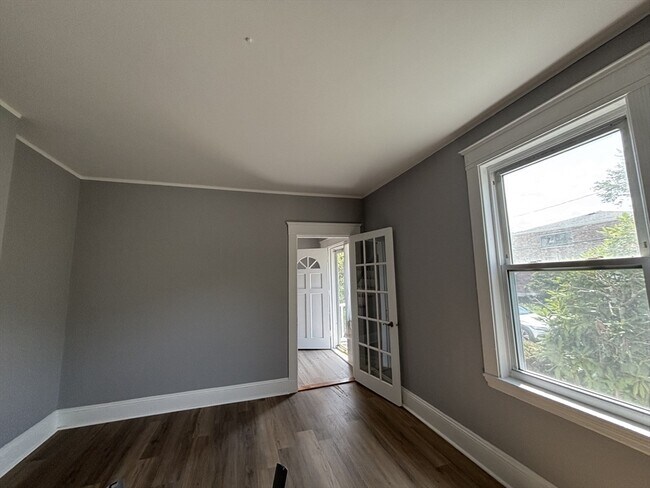 Building Photo - 47 Undine Rd