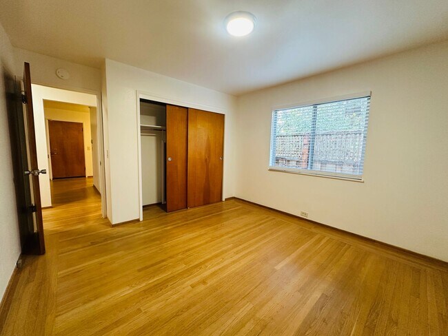 Building Photo - Chabot 4-plex