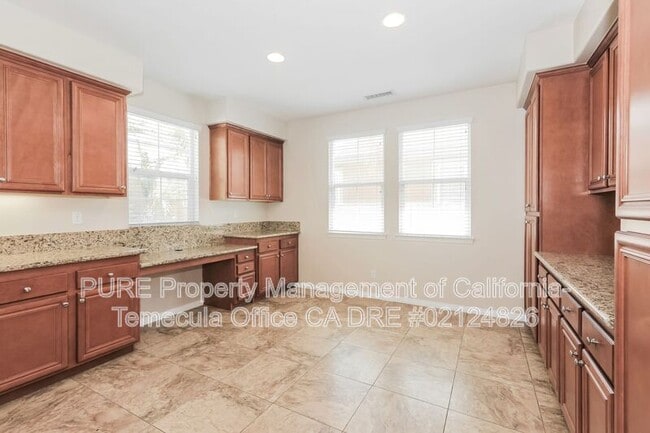 Building Photo - 45718 Cloudburst Ln