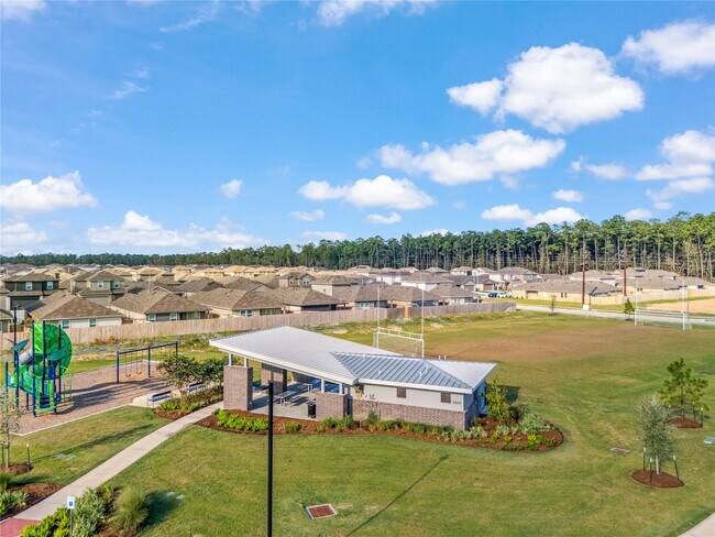 Building Photo - 5930 Hampton Vly Dr