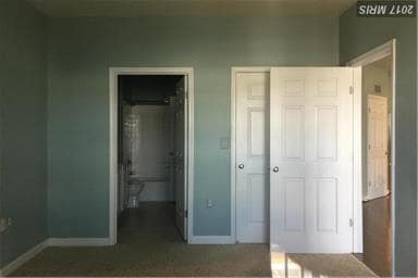 Building Photo - Spacious Condo in Great Location