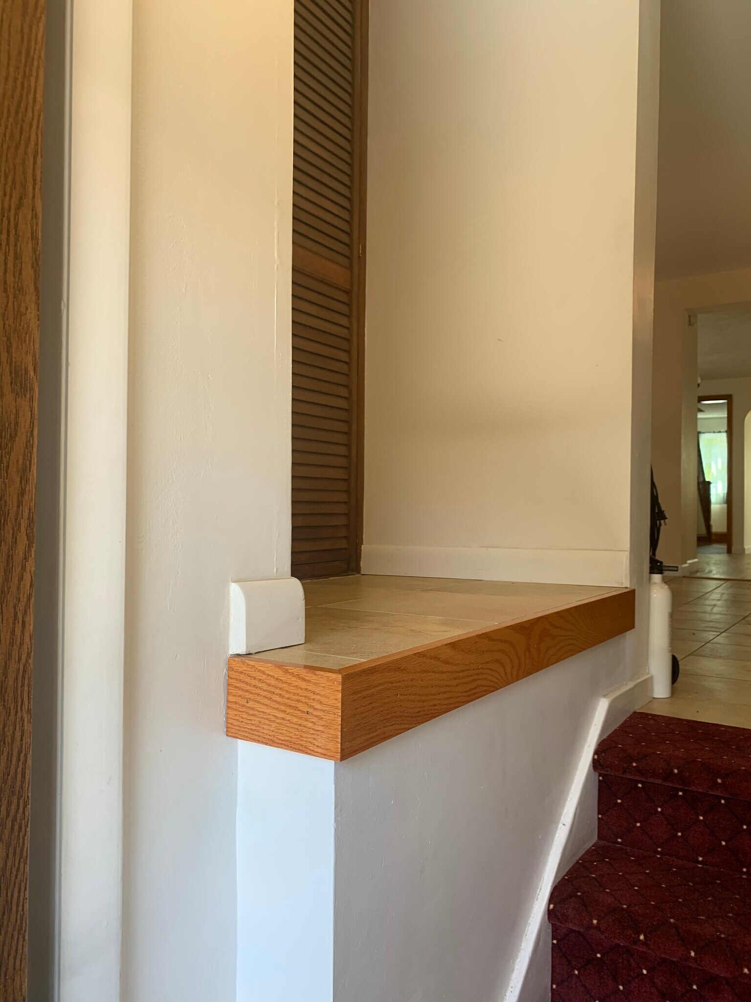 Building Photo - 84 Maple St