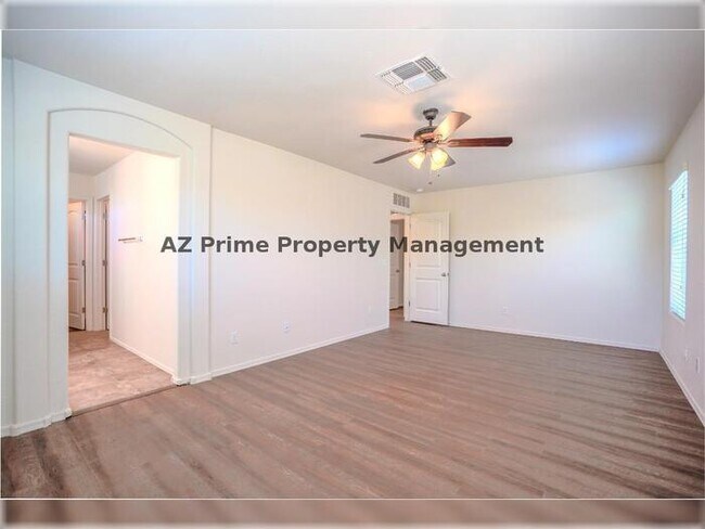 Building Photo - 10225 W Camelback Rd