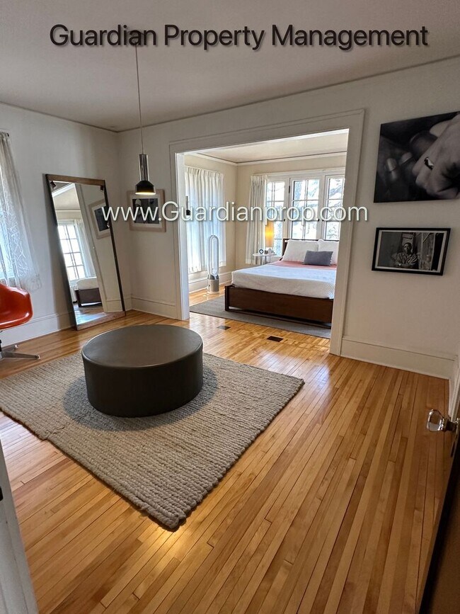 Building Photo - Lake is the Isles Single Family Home, 2 Car Garage, Dishwasher, Fenced Yard