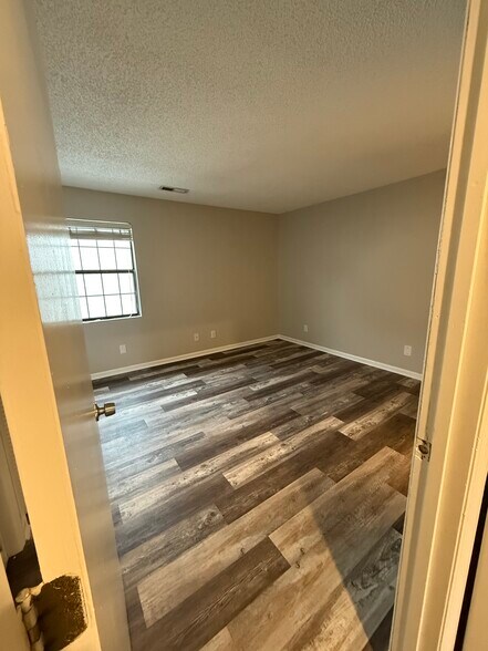 Building Photo - 6703 Jefferson Pl