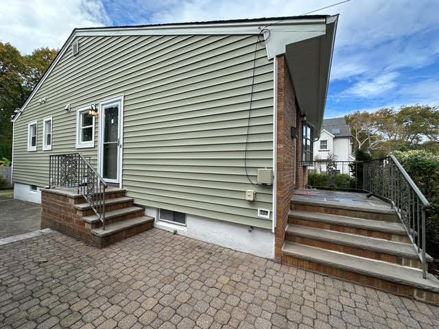 Building Photo - 99 Morse Ave