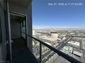 Building Photo - 150 S Las Vegas Blvd