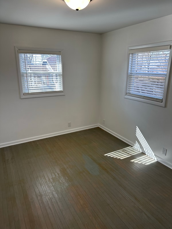 Building Photo - 4233 E 38th St