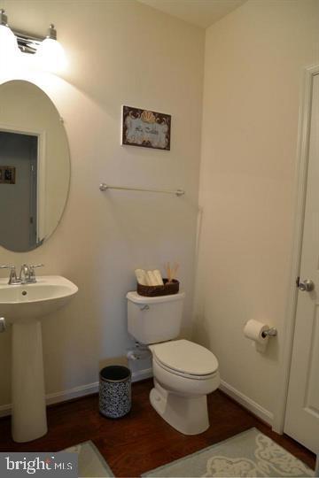 Building Photo - 43857 Kingston Station Terrace