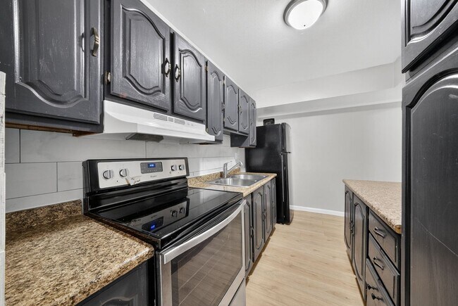 Building Photo - Section 8 Accepted