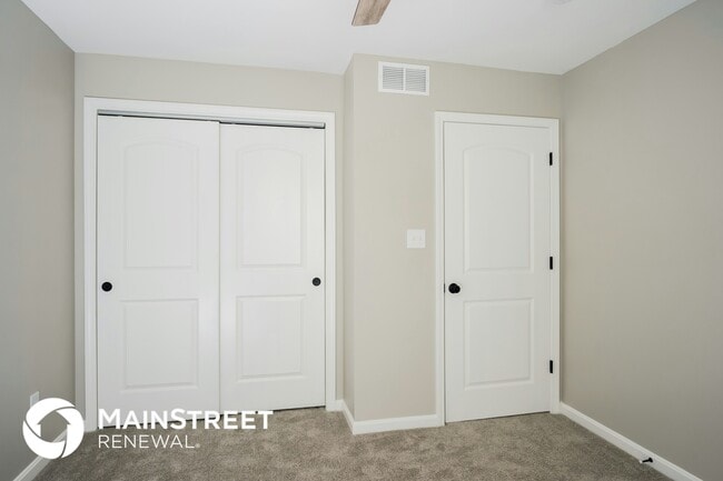 Building Photo - 2048 Hoosier Way