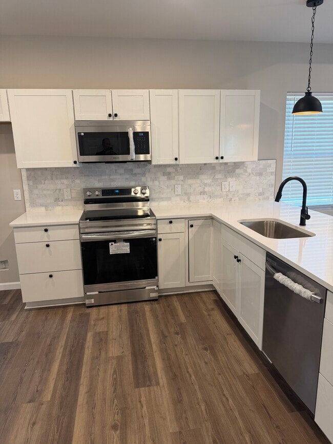 Building Photo - 3919 Crane St