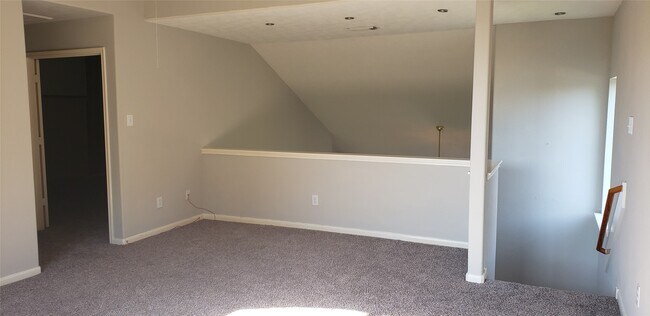 Building Photo - 22106 Bridgestone Oak Dr