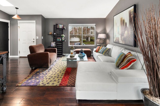 Building Photo - Great 3 Bed Home in Everett!