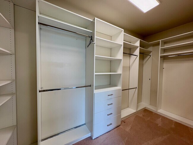 Master Closet - 40489 1513