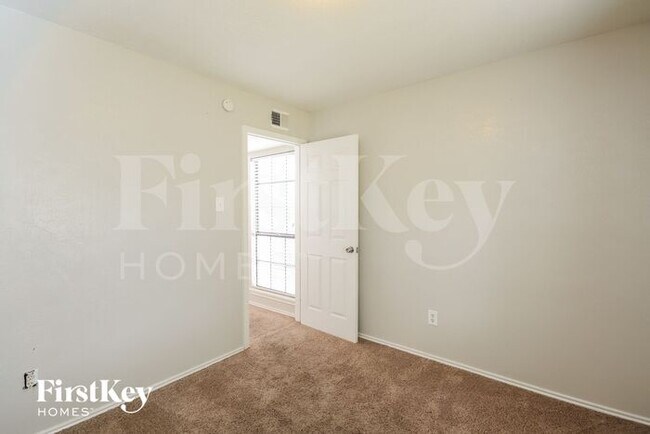 Building Photo - 2319 Wild Olive Ct