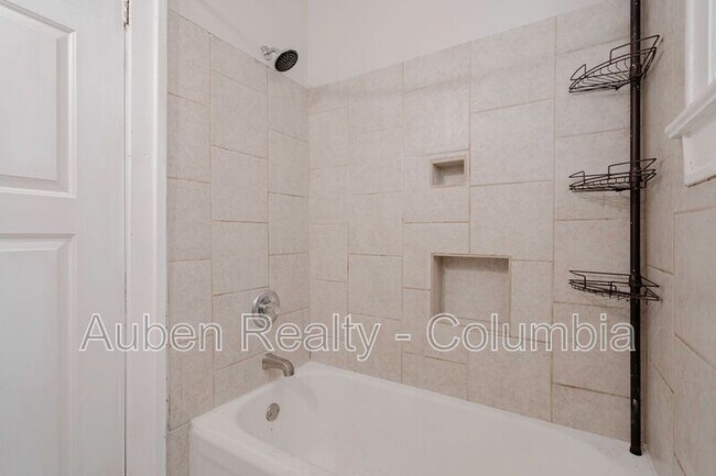 Building Photo - 1034 Kinard Ct