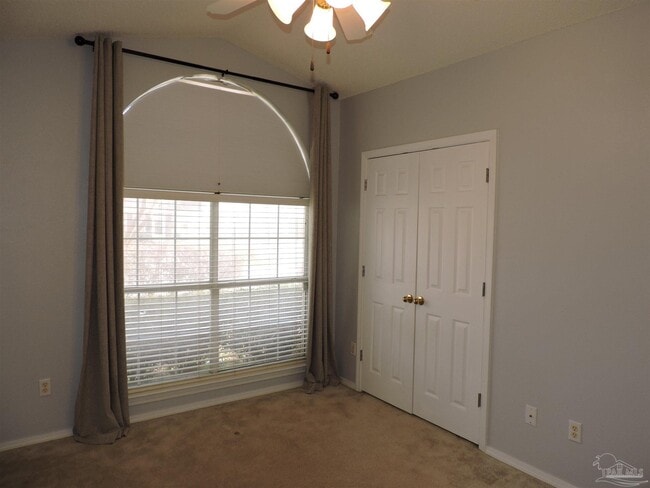 Building Photo - 345 Mirabelle Dr