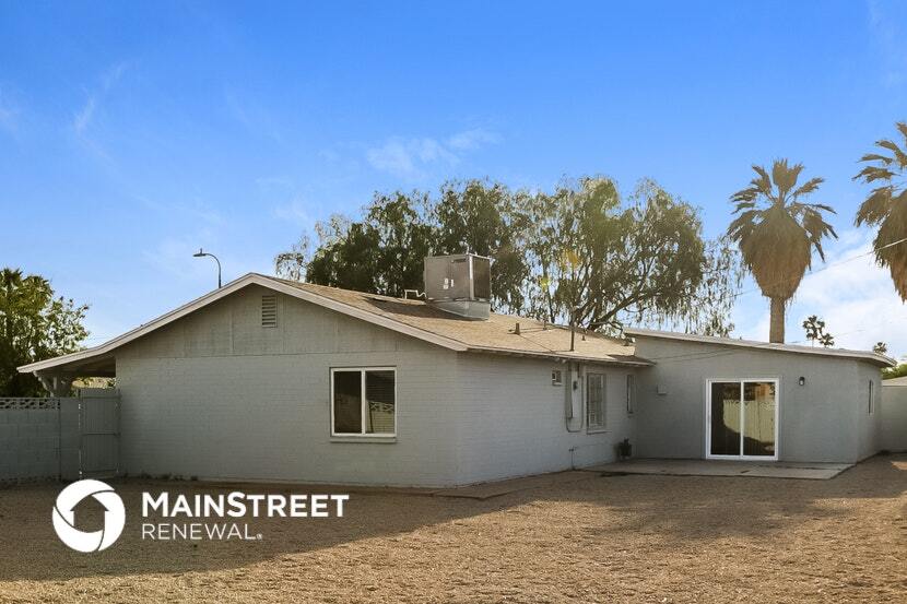 Building Photo - 3427 W Montecito Ave