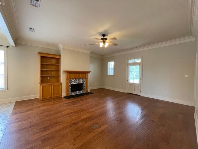 Building Photo - 10580 Springglen Ct
