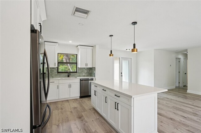 Building Photo - 1503 East 14th Street