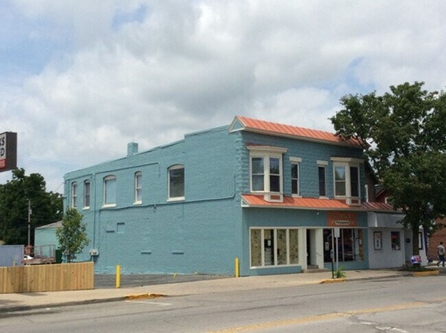 Primary Photo - 2024 Broadway St