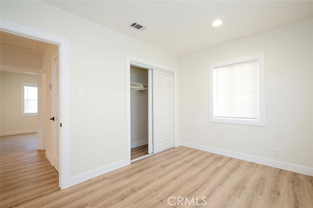 Building Photo - 7912 Vineland Ave