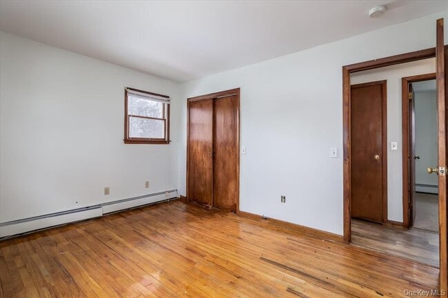 Building Photo - 18 Brandywine Dr