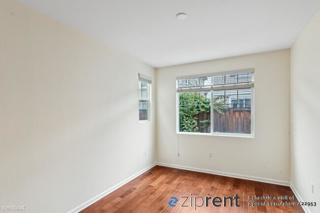 Building Photo - 5 br, 3 bath House - 334 Pacifica Drive, B...