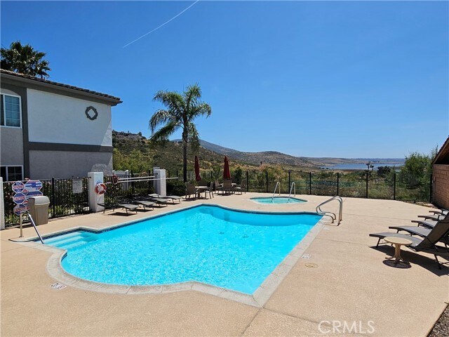 Building Photo - 2723 Lake Pointe Dr