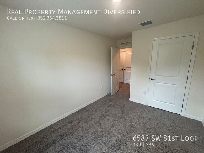 Building Photo - 6587 SW 81st Lp