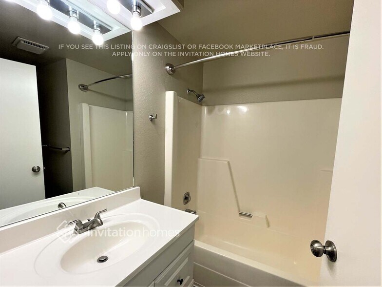 Building Photo - 4005 SW 328th St
