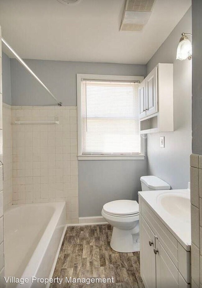 Building Photo - 3 br, 1 bath House - 3239 Panorama Dr
