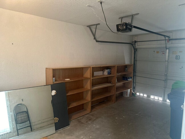 Building Photo - 2121 NW 99th Way